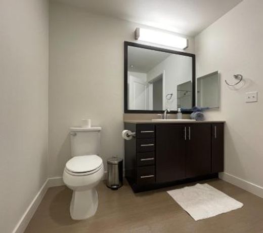 Luxury San Mateo Apartment - Cars Available
