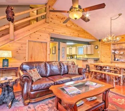 Cabin with Deck Hike and Ski the Blue Ridge Mountains