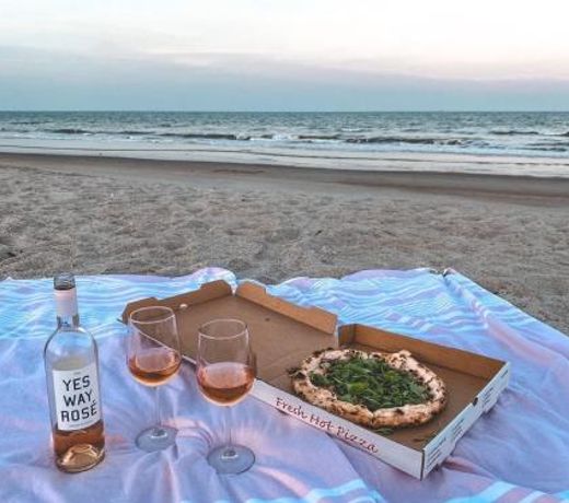 The Malibu, Luxury Villa steps away from Cocoa Beach