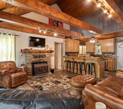 Sitting Bear Cottage