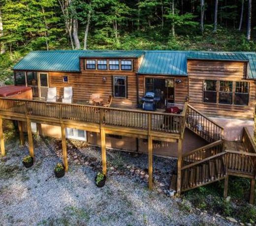 Family Cabin on 6 Acres with Lake Access and Hot Tub!