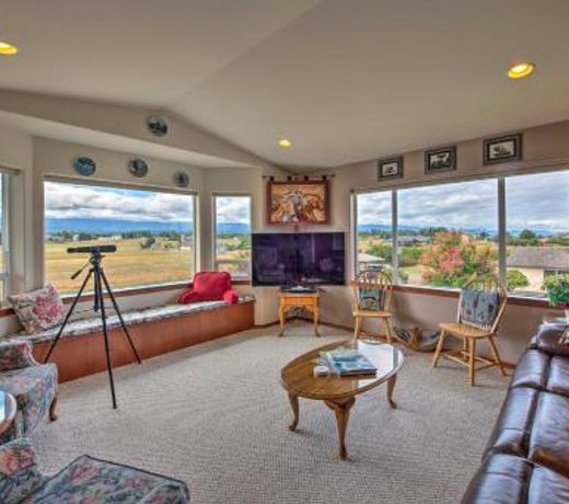 Charming Sequim House with Olympic Peninsula Views!