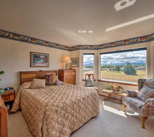 Charming Sequim House with Olympic Peninsula Views!