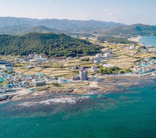 Song-la Haesong Pension