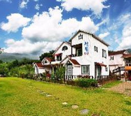 Cheongdo Mountains Bed and Breakfast
