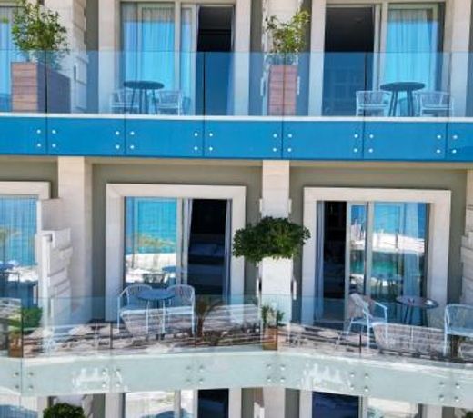 Priam Hotel Luxury Resort