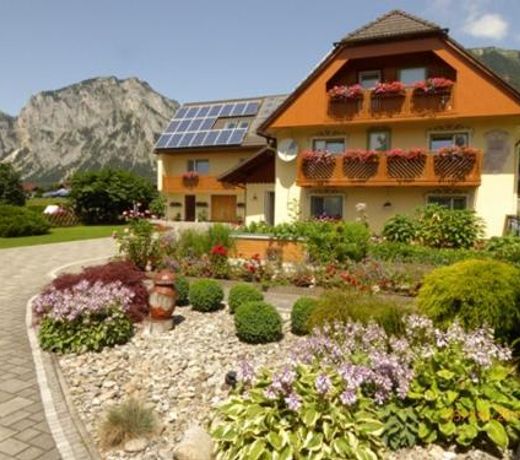 HAUS RUSSOLD -FEWO22 in entspannter AtmosphÃ¤re - GRÃNER SEE