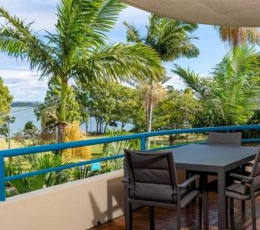 Spectacular Waterviews and Sunsets