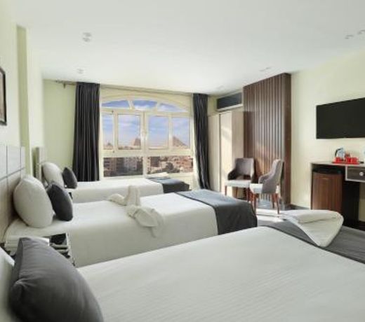 Brothers Pyramids View Hotel