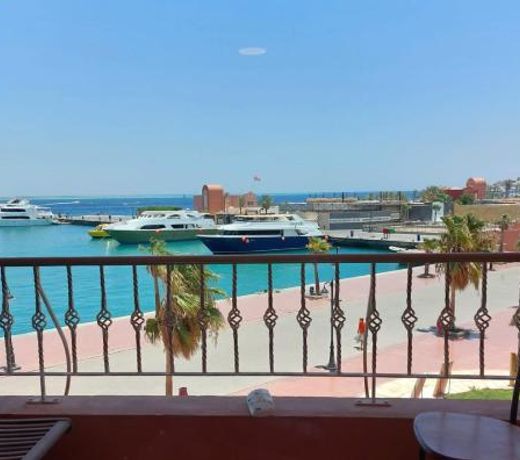Amazing Hurghadah Sea-front Flat