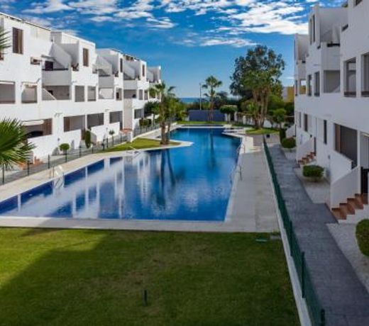 Homes of Spain, Apartamentos Paraíso Vera Playa, Ático Alborada con solárium grande privado, a pie de playa, WIFI