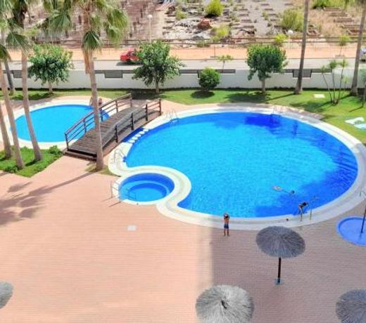 AYF A 200m DE PLAYA GIMNASIO 2 PISCINAS PISTA DE PADEL