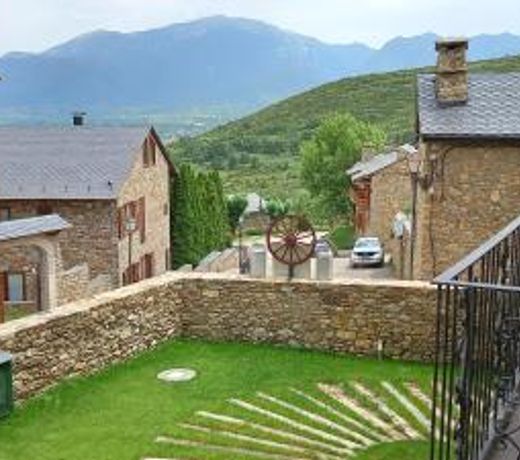 Cal Teler-Tula