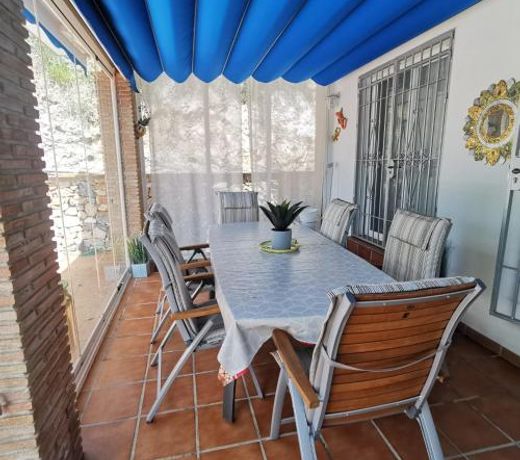 Casa Flamenca, comoda con piscina privada, barbacoa carril asfaltado