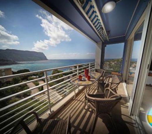 UNE TERRASSE SUR LA MER 3 pers 2 chambres VUE MER