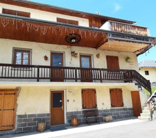 Appartement Albiez-Montrond, 4 piÃ¨ces, 10 personnes - FR-1-618-4