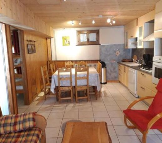 Appartement Albiez-Montrond, 4 piÃ¨ces, 10 personnes - FR-1-618-4