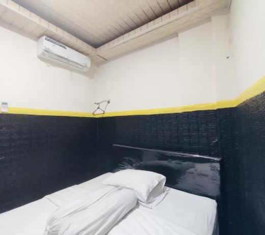 Superstar Kost Walian Tomohon