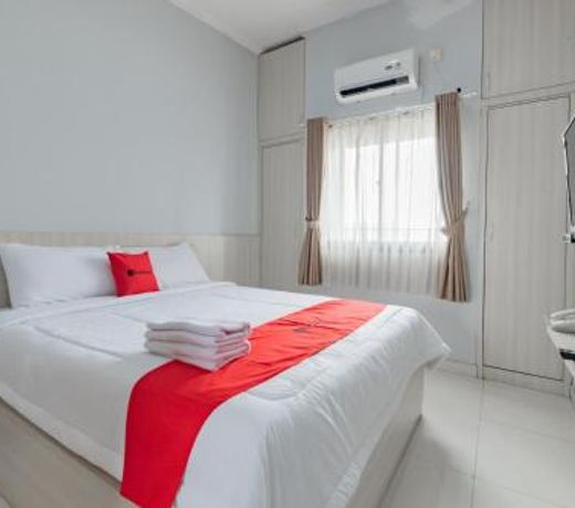 OYO 90498 Kandaga Guest House