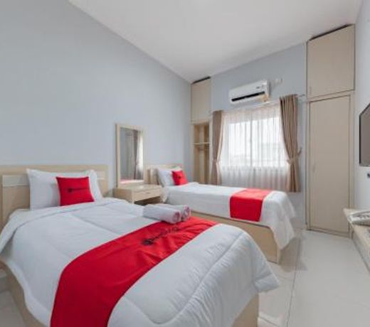 OYO 90498 Kandaga Guest House