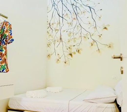 Nima Oberdan House