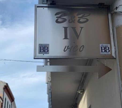 B&B IV Vico