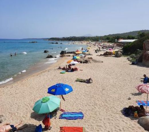 VILLA VACANZE IS CARCURIS