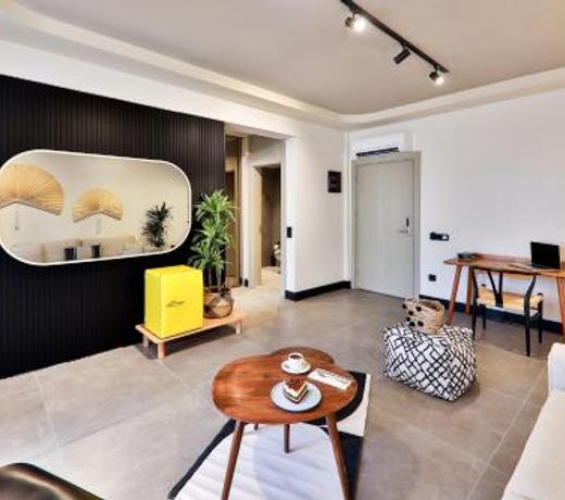 Luff Suites