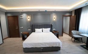 Отель Comfort Suites