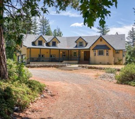 Moonrise Lodge