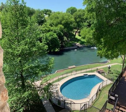 Inverness Condos Comal River IC 216