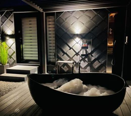 Voralpen Lodge - Ferienhaus mit Wellnessbereich