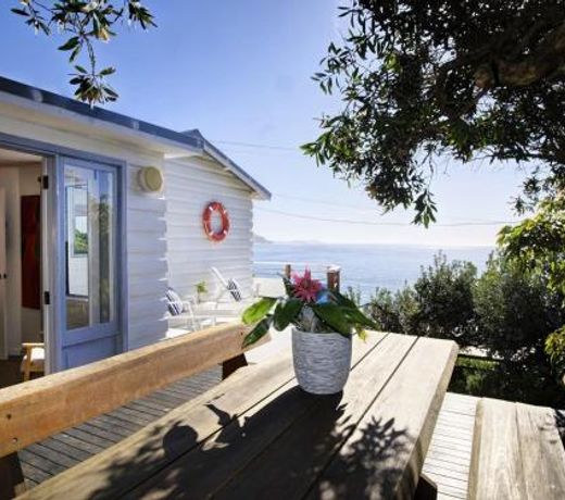 Surf Shack at Boat Beach