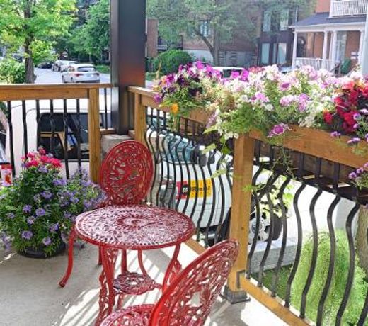 Ottawa Downtown Executive Apartment Retreat with Private Balcony near Bank Street - Sleep Max 2