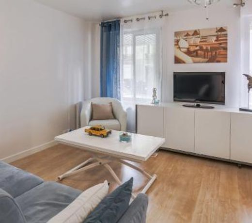 Bright studio at the doors of Paris in Les Lilas - Welkeys