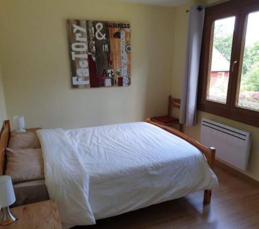 LE BOIS JOLI Chalet 4 étoiles CLEDICIHOME Cadre paisible en lisière de forêt