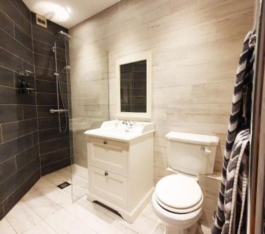 St Paul's Studios apartment