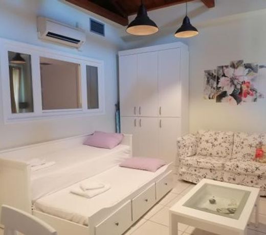 Port view apartment