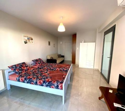 Central and tranquil