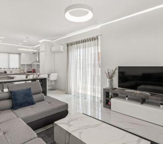 BillyMare central Glyfada apartment