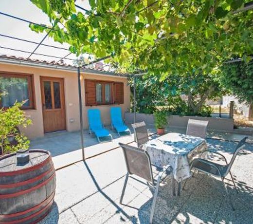 Apartman Kirac