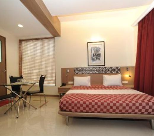 OYO Townhouse 878 The Unicontinental2