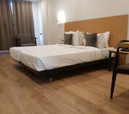 OYO Townhouse 878 The Unicontinental2