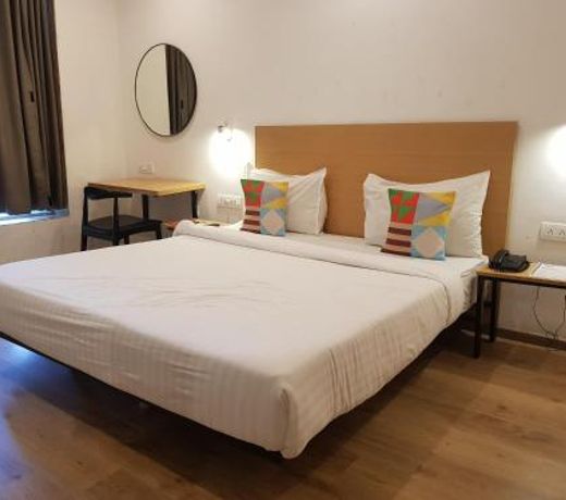 OYO Townhouse 878 The Unicontinental2