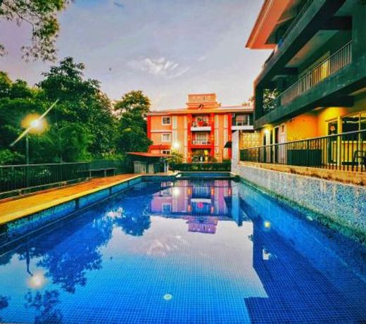 2BHK Sparkling Apartment with POOL, WIFI, PARKING