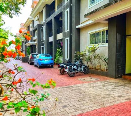 2BHK Sparkling Apartment with POOL, WIFI, PARKING