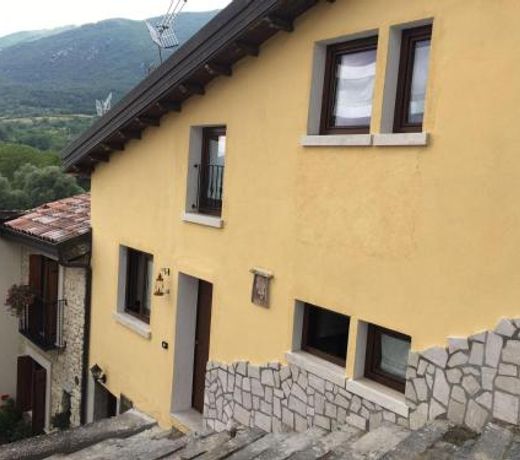 ANTICA NEVIERA HOUSE