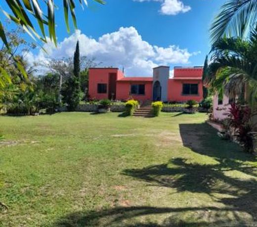 Villa lirios