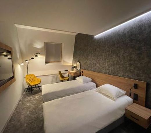 1891 Garni Hotel