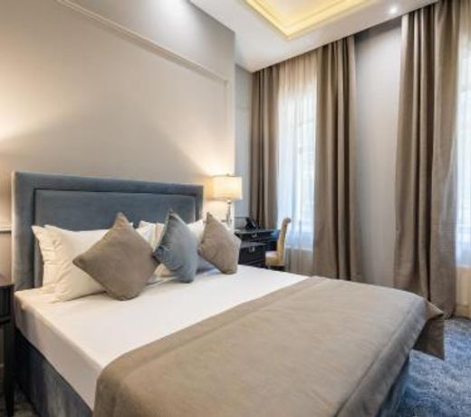 Dvoryansky Hotel